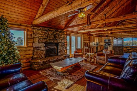 Maria Lake Ranch Clubhouse
